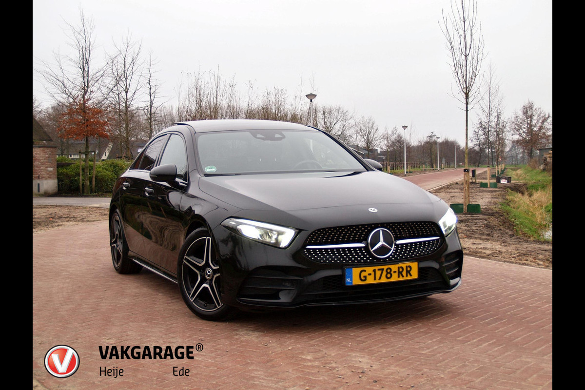 Mercedes-Benz A-Klasse 200 Business Solution AMG | Schuifdak | Nightpakket | Camera | NL-Auto | Mercedes-Benz A-Klasse 200 Business Solution AMG | Schuifdak | Nightpakket | Camera | NL-Auto |