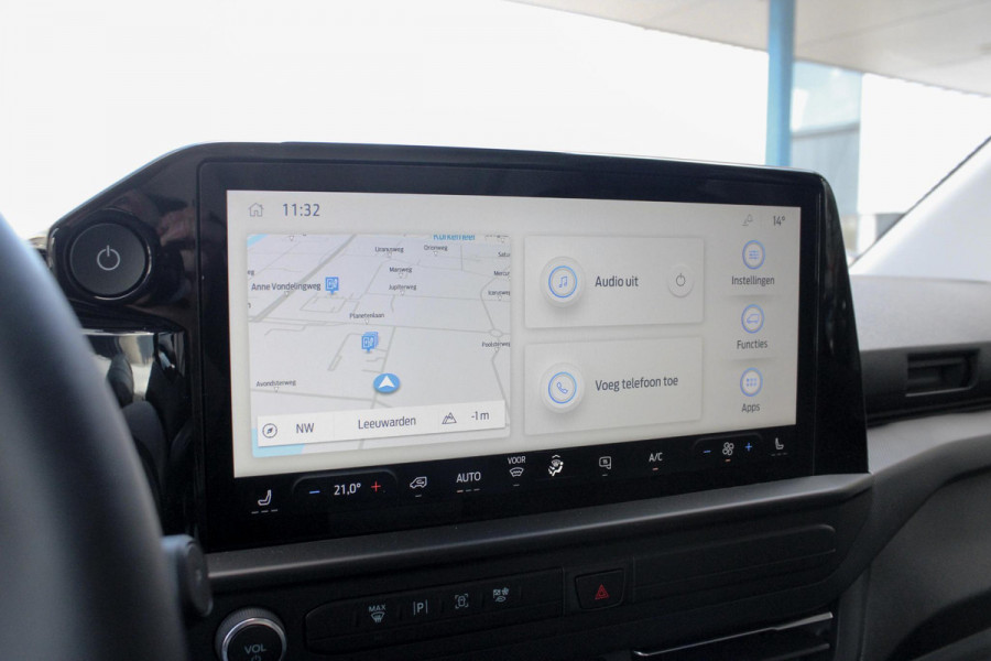 Ford E-Transit Cust. 320 L2H1 Limited 65 kWh 218pk | VOORRAAD | Inklapbare trekhaak | 17 inch lichtmetalen velgen (Carbonised Grey) | Driver Assistent Pack Premium | AGM accu | 3-fase laadkabel mode 3 32A, 10 meter | Centrale dubbele vergrendeling | Vehicle Integration System
