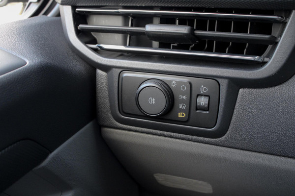 Ford E-Transit Cust. 320 L2H1 Limited 65 kWh 218pk | VOORRAAD | Inklapbare trekhaak | 17 inch lichtmetalen velgen (Carbonised Grey) | Driver Assistent Pack Premium | AGM accu | 3-fase laadkabel mode 3 32A, 10 meter | Centrale dubbele vergrendeling | Vehicle Integration System
