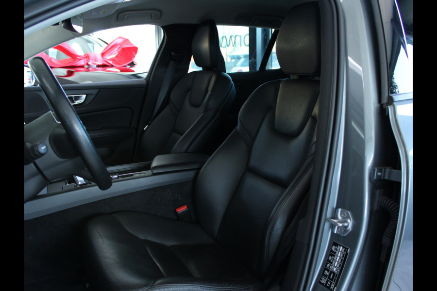 Volvo V60 2.0 B3 Business Pro 1E  EIG | LEDER | STUURWIEL VERW | STOELVERW | CARPLAY | CAMERA | TREKHAAK |