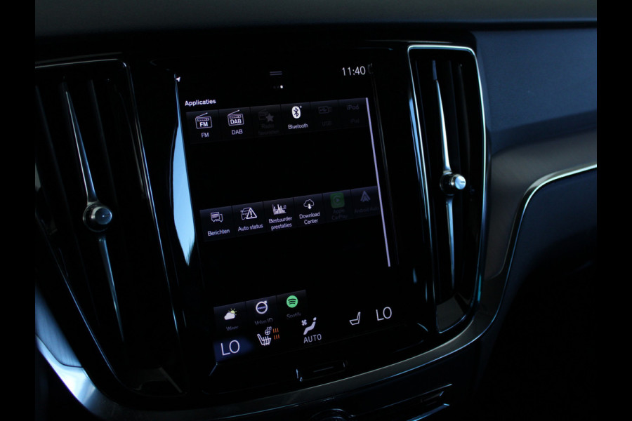 Volvo V60 2.0 B3 Business Pro 1E  EIG | LEDER | STUURWIEL VERW | STOELVERW | CARPLAY | CAMERA | TREKHAAK |