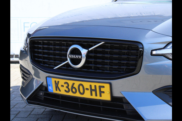 Volvo V60 2.0 B3 Business Pro 1E  EIG | LEDER | STUURWIEL VERW | STOELVERW | CARPLAY | CAMERA | TREKHAAK |