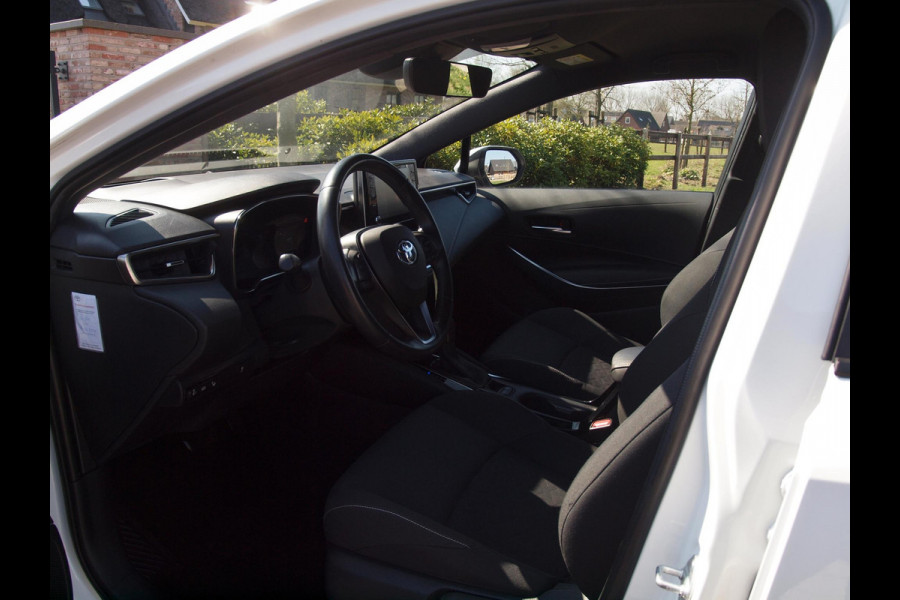 Toyota Corolla Touring Sports 1.8 Hybrid Business Intro | Camera | Head-up display | Cruise Control | Trekhaak |