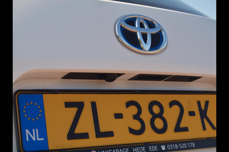 Toyota Corolla Touring Sports 1.8 Hybrid Business Intro | Camera | Head-up display | Cruise Control | Trekhaak |