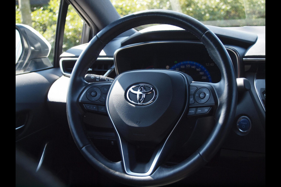 Toyota Corolla Touring Sports 1.8 Hybrid Business Intro | Camera | Head-up display | Cruise Control | Trekhaak |