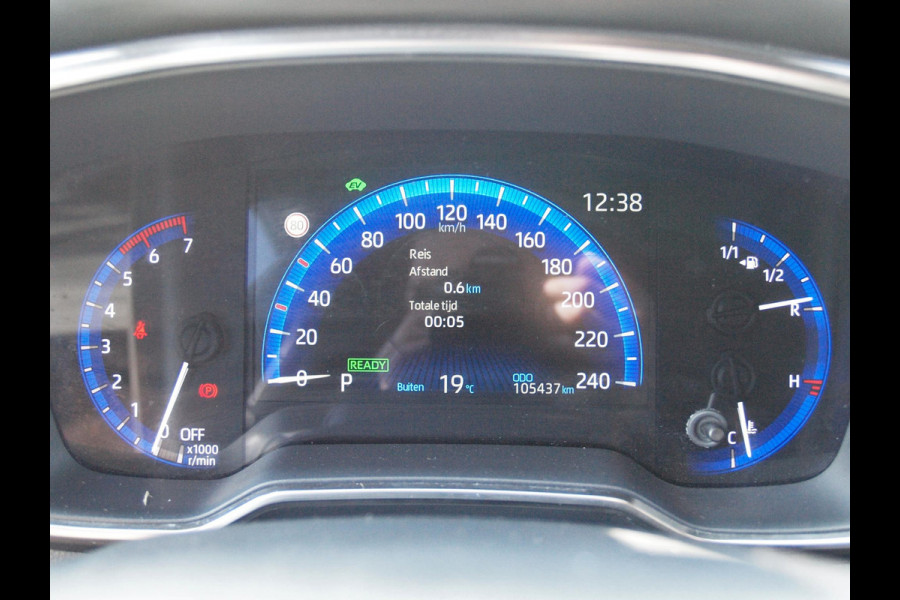 Toyota Corolla Touring Sports 1.8 Hybrid Business Intro | Camera | Head-up display | Cruise Control | Trekhaak |