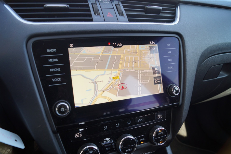 Škoda Octavia Combi 1.5 TSI 150pk DSG Business Edition -NAVI-ECC-