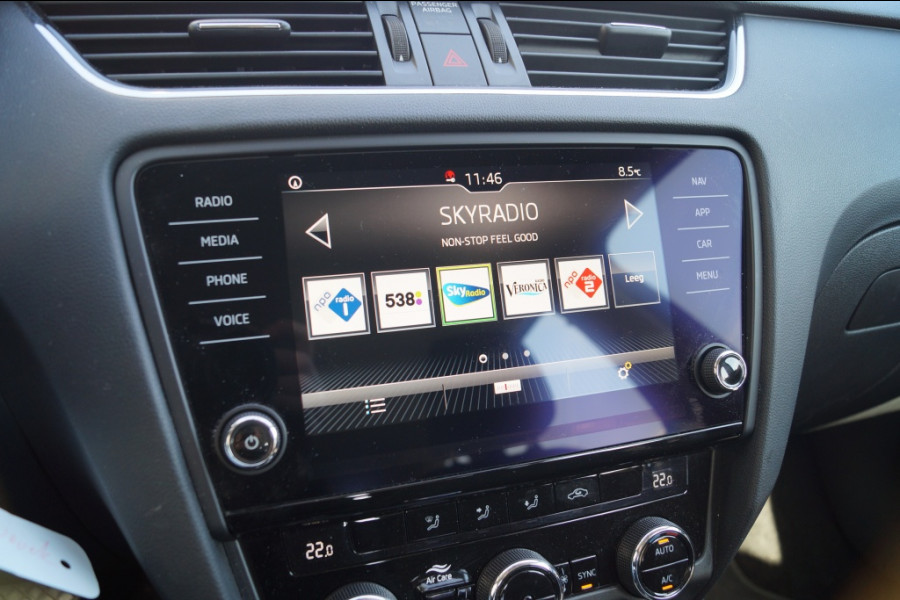Škoda Octavia Combi 1.5 TSI 150pk DSG Business Edition -NAVI-ECC-