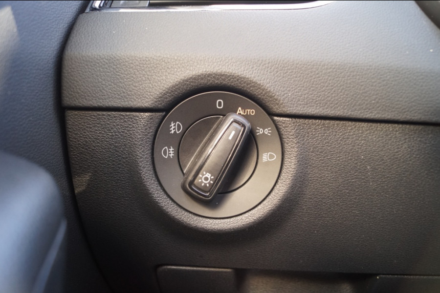 Škoda Octavia Combi 1.5 TSI 150pk DSG Business Edition -NAVI-ECC-