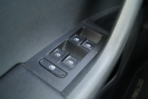 Škoda Octavia Combi 1.5 TSI 150pk DSG Business Edition -NAVI-ECC-