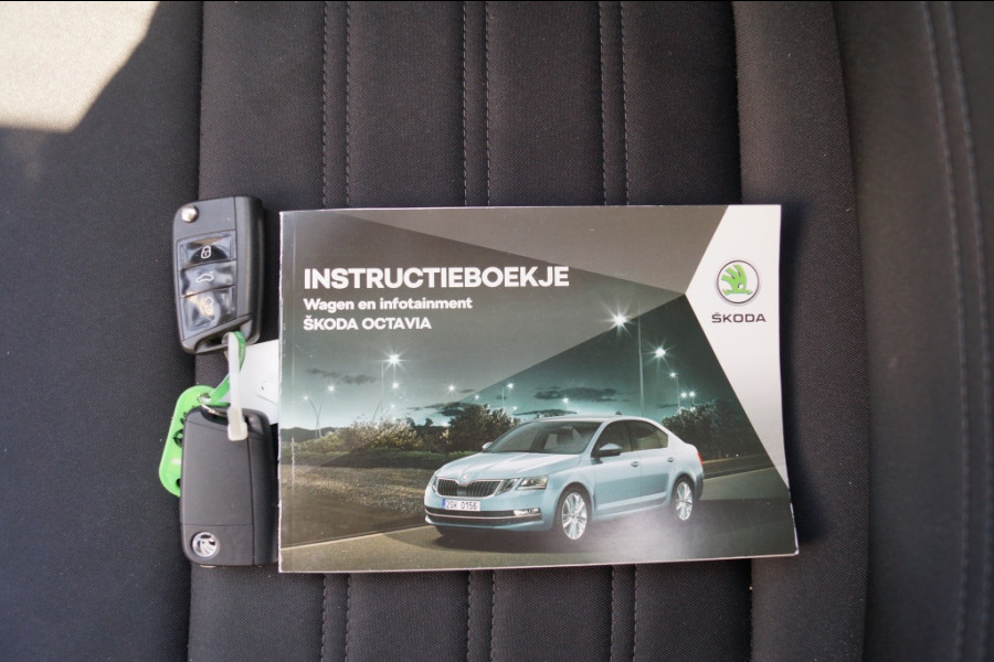 Škoda Octavia Combi 1.5 TSI 150pk DSG Business Edition -NAVI-ECC-