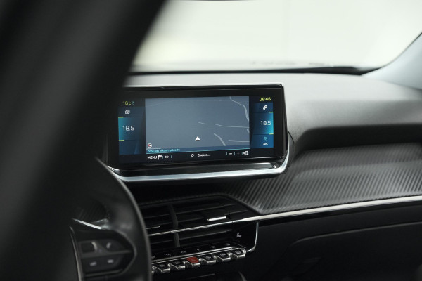 Peugeot e-2008 EV Allure 50 kWh | Camera | Adaptieve Cruise Control | Stoelverwarming | Navigatie