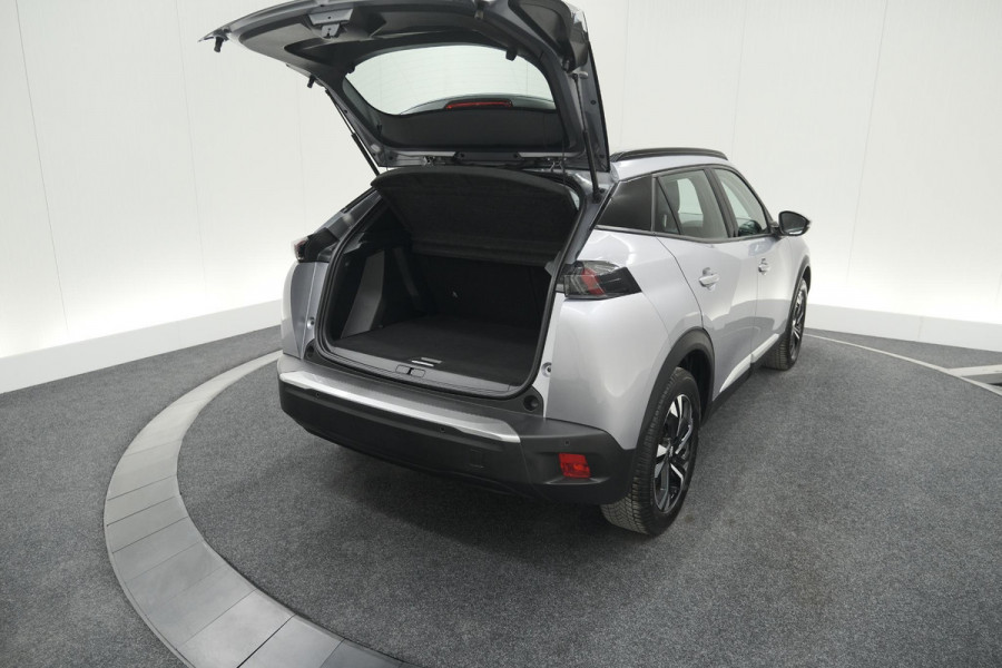 Peugeot e-2008 EV Allure 50 kWh | Camera | Adaptieve Cruise Control | Stoelverwarming | Navigatie