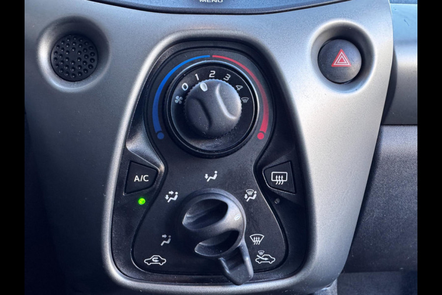 Peugeot 108 1.0 e-VTi Active / Airco / Bluetooth / NED-108 / Peugeot dealer onderhouden / C.V. met Afstandsbediening