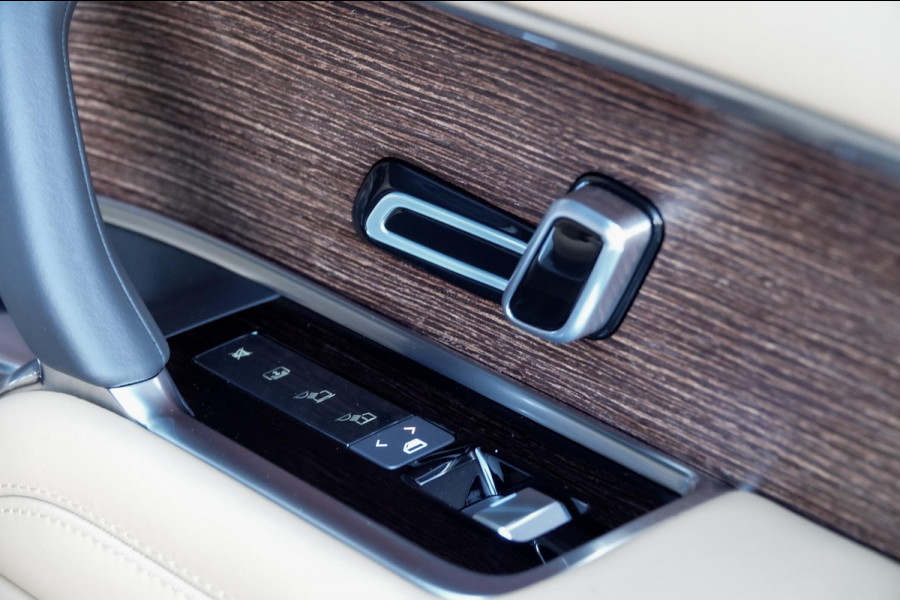 Land Rover Range Rover 3.0 P460e HSE PHEV *Meridian / Panorama / Surround-View / HUD / Stoelventilatie / Soft-Close*