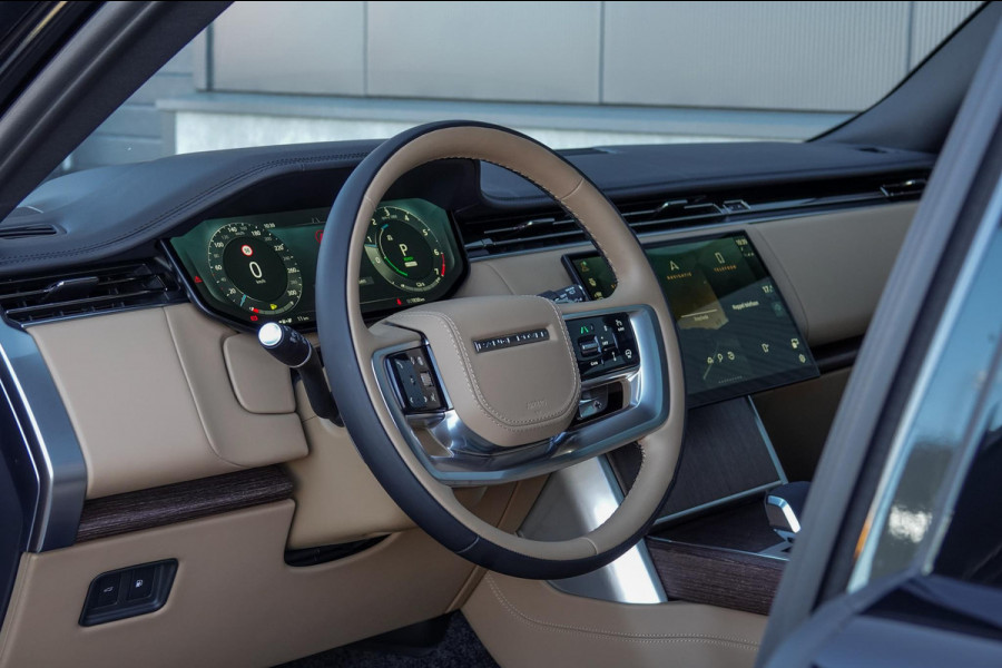 Land Rover Range Rover 3.0 P460e HSE PHEV *Meridian / Panorama / Surround-View / HUD / Stoelventilatie / Soft-Close*