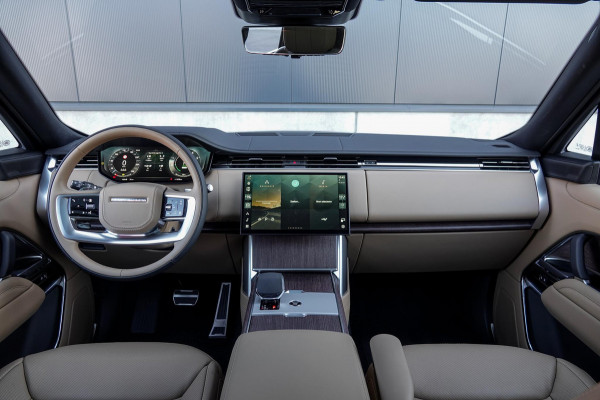 Land Rover Range Rover 3.0 P460e HSE PHEV *Meridian / Panorama / Surround-View / HUD / Stoelventilatie / Soft-Close*