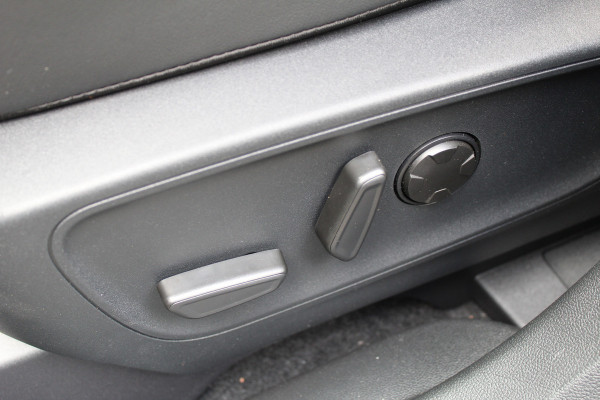 Ford Kuga 2.5 PHEV ST-Line X | BLIS | B&O | Head-up | Trekhaak | Winterpack | AGR