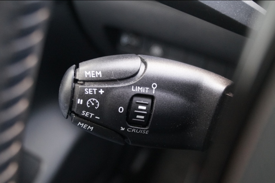Peugeot 208 1.2 PureTech Active -NAVI-AIRCO-CRUISE-