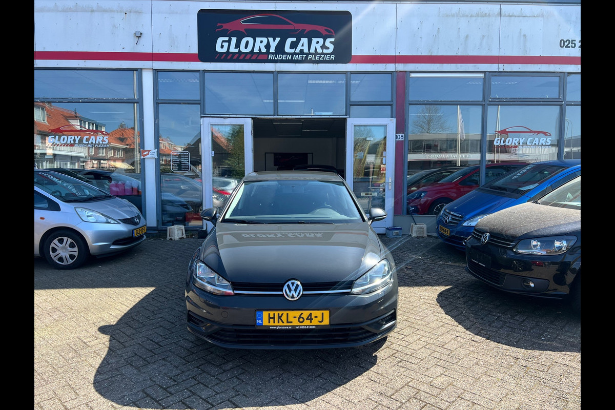 Volkswagen Golf 1.0 TSI Trendline ACTERUITCAMERA,APPEL CARPLAY,NIEUW KETTING