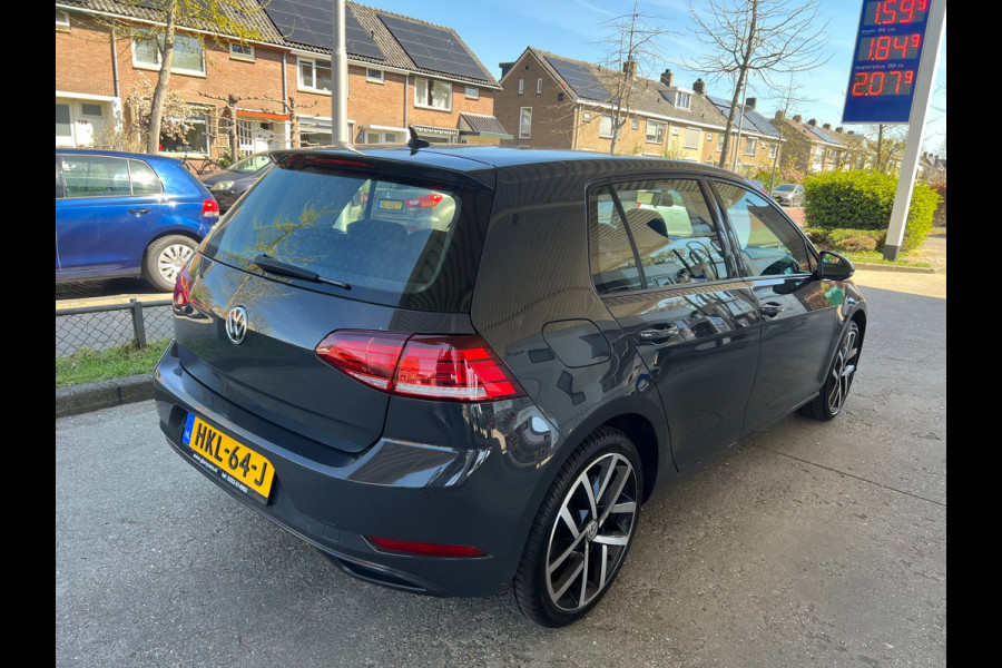 Volkswagen Golf 1.0 TSI Trendline ACTERUITCAMERA,APPEL CARPLAY,NIEUW KETTING
