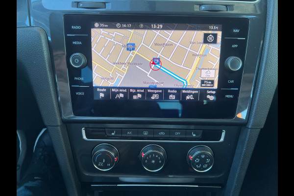 Volkswagen Golf 1.0 TSI Trendline ACTERUITCAMERA,APPEL CARPLAY,NIEUW KETTING