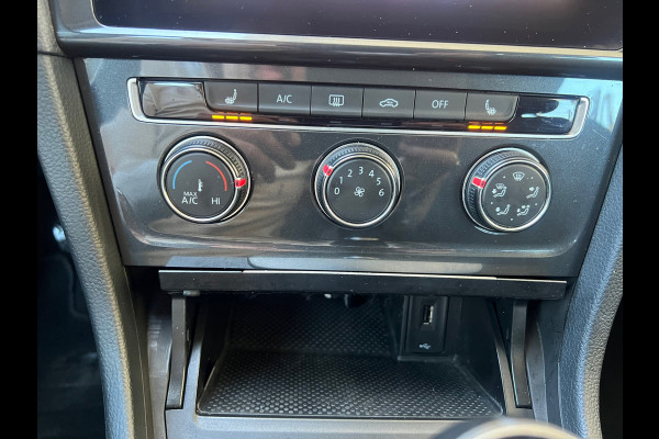 Volkswagen Golf 1.0 TSI Trendline ACTERUITCAMERA,APPEL CARPLAY,NIEUW KETTING