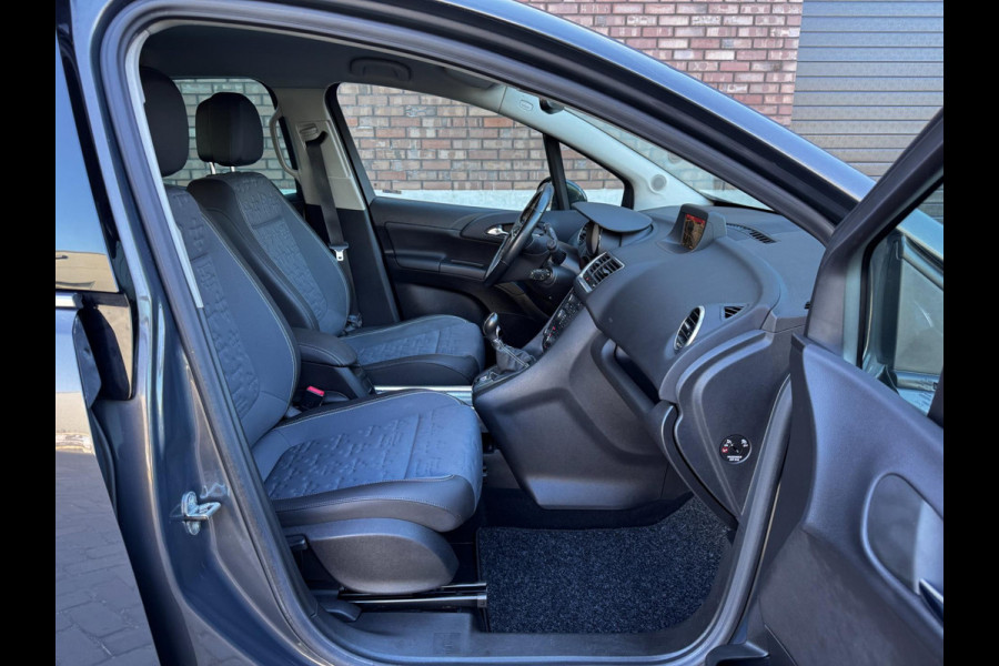 Opel Meriva 1.4 Turbo Blitz / 120 PK / Trekhaak / Navigatie / PDC Voor + Achter / Climate Control