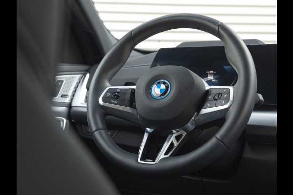 BMW iX2 xDrive30 M-Sport - Pano - Driving Ass - Harman Kardon - Memoryzetels
