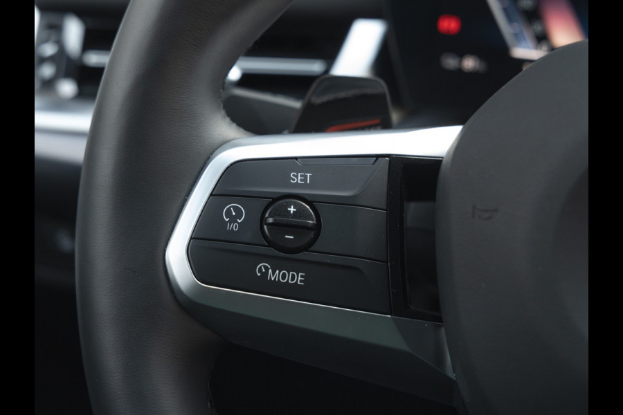 BMW iX2 xDrive30 M-Sport - Pano - Driving Ass - Harman Kardon - Memoryzetels