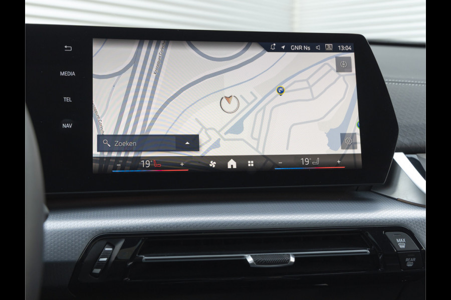 BMW iX2 xDrive30 M-Sport - Pano - Driving Ass - Harman Kardon - Memoryzetels