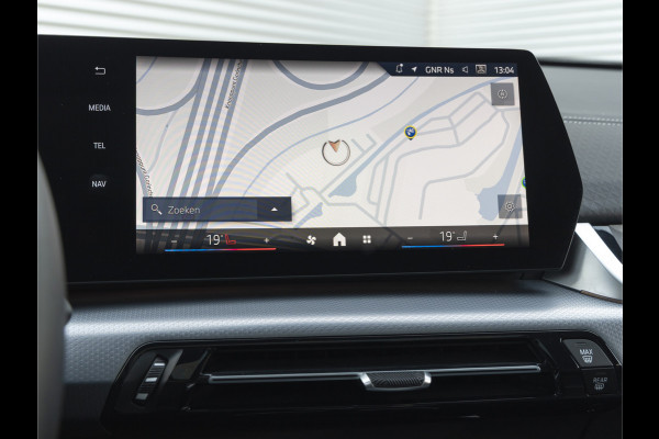 BMW iX2 xDrive30 M-Sport - Pano - Driving Ass - Harman Kardon - Memoryzetels