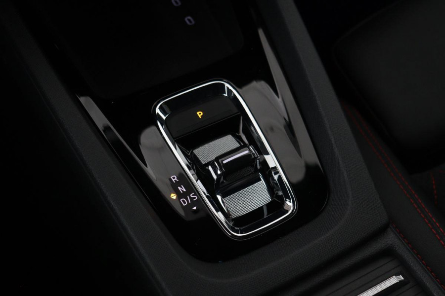 Škoda Octavia 1.4 TSI RS PHEV | Head-Up | Leder/Alcantara | Stoel & stuurverwarming | Carplay | Sfeerverlichting | Massage | Memory | Adaptive cruise