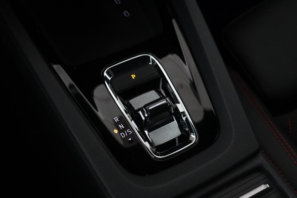 Škoda Octavia 1.4 TSI RS PHEV | Head-Up | Leder/Alcantara | Stoel & stuurverwarming | Carplay | Sfeerverlichting | Massage | Memory | Adaptive cruise