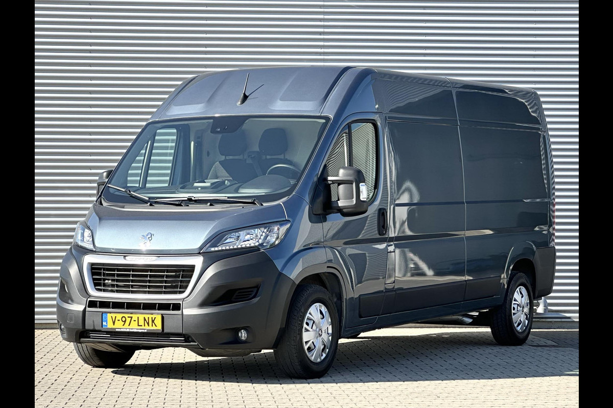 Peugeot Boxer L3H2 Metallic Blauw Airco Navi Trekhaak Peugeot Boxer L3H2 Metallic Blauw Airco Navi Trekhaak