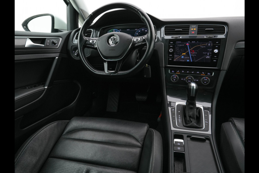 Volkswagen e-Golf E-DITION (INCL-BTW) *VIENNA-FULL-LEATHER | DIGI-COCKPIT | FULL-LED | ADAPTIVE-CRUISE | DYNAUDIO | NAVI-FULLMAP | CAMERA | DAB+ | SPORT-SEATS | HEATED-SEATS | CCS-FASTLOADER | ECC | PDC | 18''ALU*