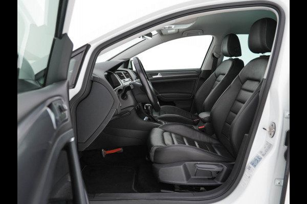 Volkswagen e-Golf E-DITION (INCL-BTW) *VIENNA-FULL-LEATHER | DIGI-COCKPIT | FULL-LED | ADAPTIVE-CRUISE | DYNAUDIO | NAVI-FULLMAP | CAMERA | DAB+ | SPORT-SEATS | HEATED-SEATS | CCS-FASTLOADER | ECC | PDC | 18''ALU*