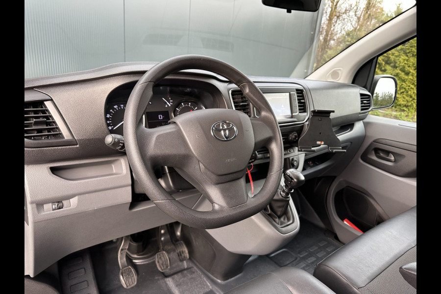Toyota ProAce Worker 2.0 D-4D 145 PK / 1e EIGENAAR / 34.774 KM / INRICHTING / CRUISE / AIRCO / APPLE CARPLAY / ANDROID AUTO