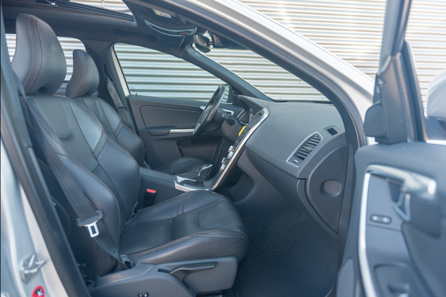 Volvo XC60 D4 Aut. Summum Xenium Intellisafe Stoelverwarming 190pk