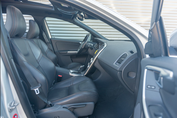 Volvo XC60 D4 Aut. Summum Xenium Intellisafe Stoelverwarming 190pk