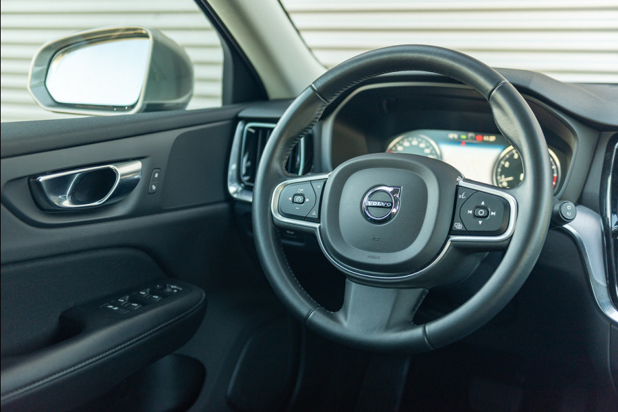 Volvo V60 B3 Aut. Business Pro Parkeersensor CruiseControl DAB+ Navigatie 163pk