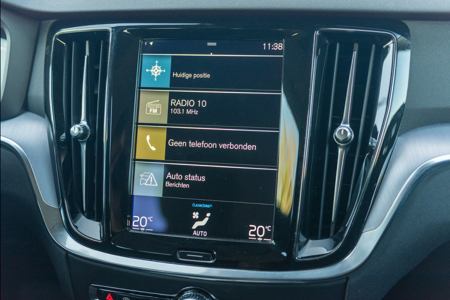 Volvo V60 B3 Aut. Business Pro Parkeersensor CruiseControl DAB+ Navigatie 163pk