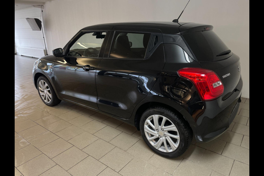 Suzuki Swift 1.2 Comfort Smart Hybrid AIRCO NAVI CRUISE BLUETOOTH GROOT SCHERM ELEK RAMEN CENT VERG VELGEN PDC NIEUWSTAAT