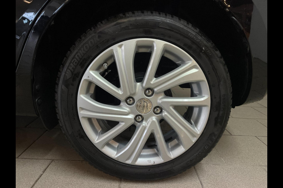 Suzuki Swift 1.2 Comfort Smart Hybrid AIRCO NAVI CRUISE BLUETOOTH GROOT SCHERM ELEK RAMEN CENT VERG VELGEN PDC NIEUWSTAAT