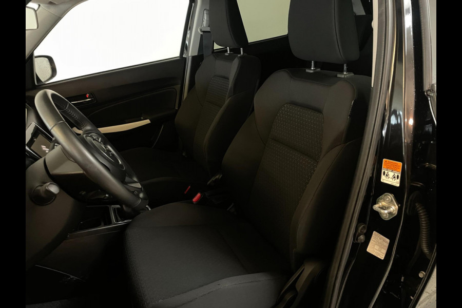 Suzuki Swift 1.2 Comfort Smart Hybrid AIRCO NAVI CRUISE BLUETOOTH GROOT SCHERM ELEK RAMEN CENT VERG VELGEN PDC NIEUWSTAAT