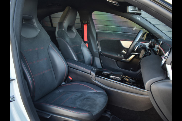Mercedes-Benz CLA-Klasse 180 AMG Line | 45 UITVOERING | AMBIANCE VERLICHTING | CRUISE CONTROL | SPORTSTOELEN