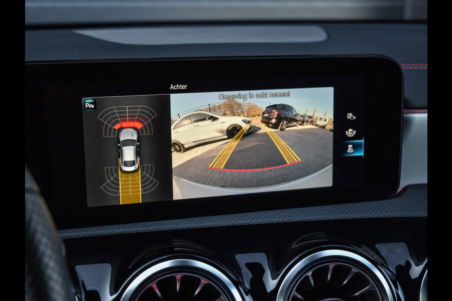 Mercedes-Benz CLA-Klasse 180 AMG Line | 45 UITVOERING | AMBIANCE VERLICHTING | CRUISE CONTROL | SPORTSTOELEN