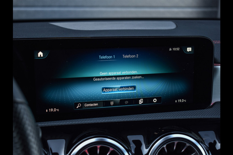 Mercedes-Benz CLA-Klasse 180 AMG Line | 45 UITVOERING | AMBIANCE VERLICHTING | CRUISE CONTROL | SPORTSTOELEN