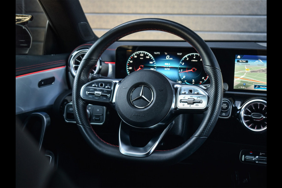 Mercedes-Benz CLA-Klasse 180 AMG Line | 45 UITVOERING | AMBIANCE VERLICHTING | CRUISE CONTROL | SPORTSTOELEN