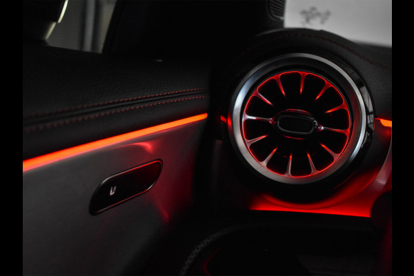 Mercedes-Benz CLA-Klasse 180 AMG Line | 45 UITVOERING | AMBIANCE VERLICHTING | CRUISE CONTROL | SPORTSTOELEN